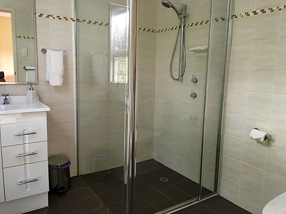 Rickaty on Blackwood