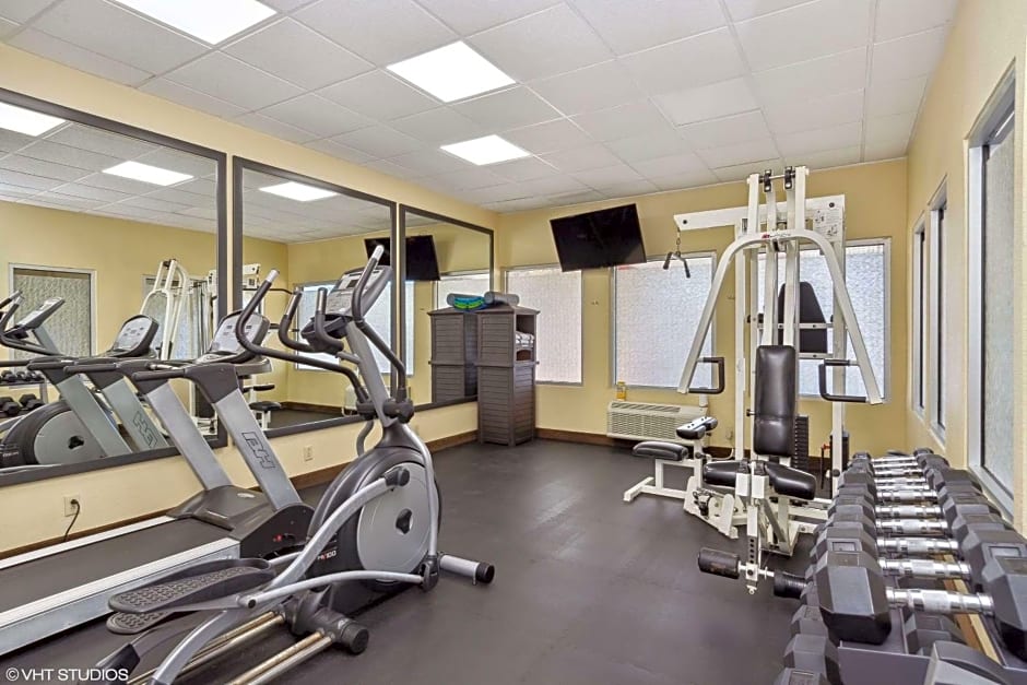 Quality Inn & Suites Morgantown - University Area