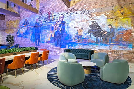 Courtyard by Marriott New Orleans Warehouse Arts District