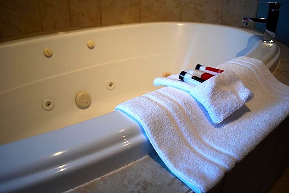 Super 8 by Wyndham Edmonton South