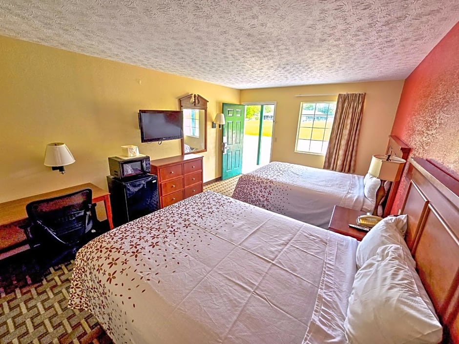 Garden Inn and Suites near Callaway Gardens Pine Mountain