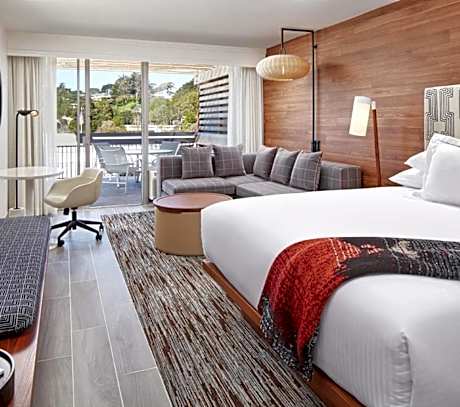 Junior Suite with Mountain View