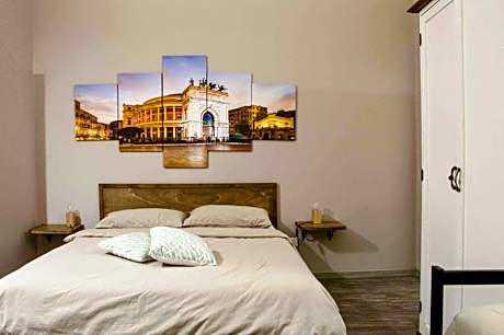 Deluxe Double Room (2 Adults + 1 Child)