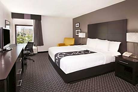 La Quinta Inn & Suites by Wyndham Charleston Riverview