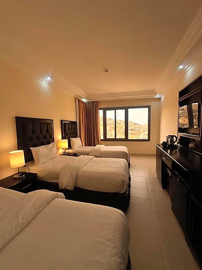 Sharah Mountains Hotel