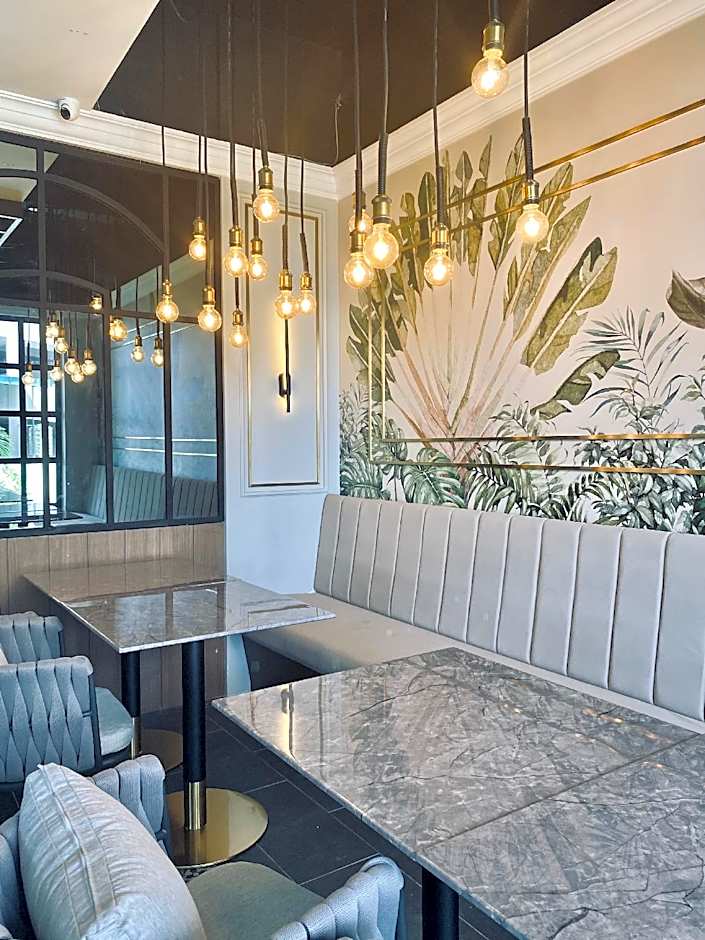 Grand Eska Hotel & Suites Batam 