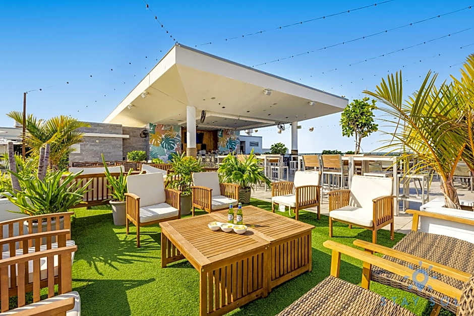 New Studio - Hollywood Beach Bliss for 2