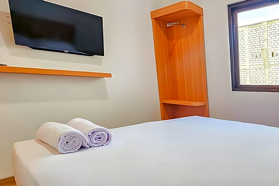Hotel Buana Express RedPartner