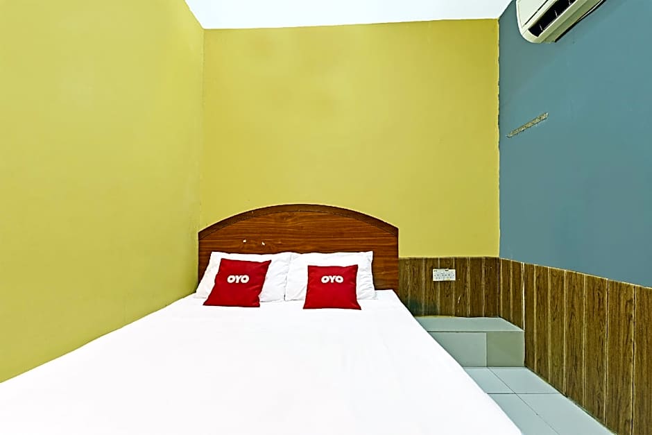 OYO 89656 Melati Hotel Nilai
