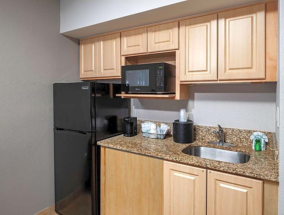 Best Western New Smyrna Beach Hotel & Suites