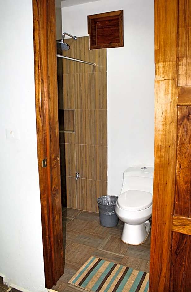 Yaxche Centro Hostal y Camping