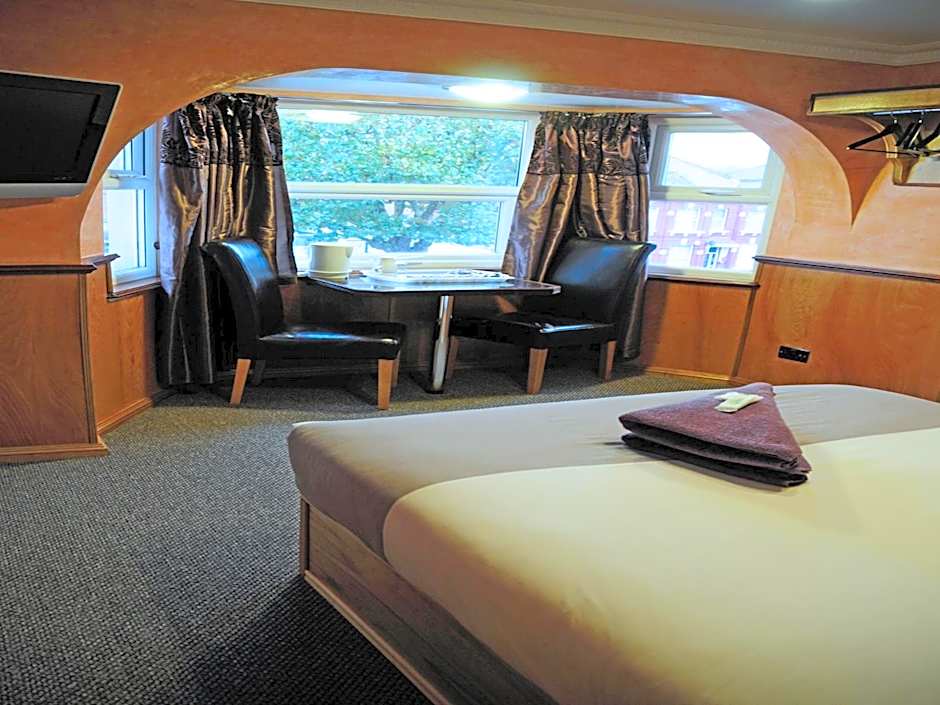 Cricklewood Lodge Hotel