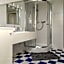 Crystal Suites Old Town