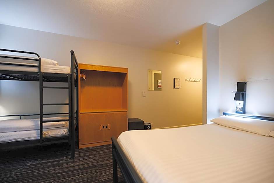 YHA Liverpool Albert Dock