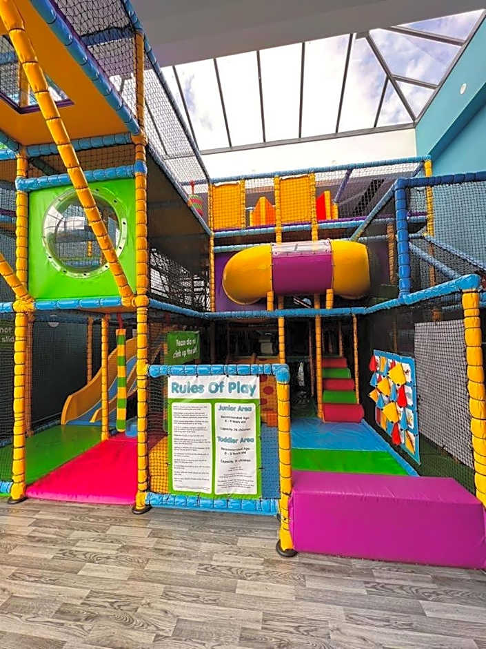 519 Family Caravan at Golden Gate Holiday Centre, Sleeps 6