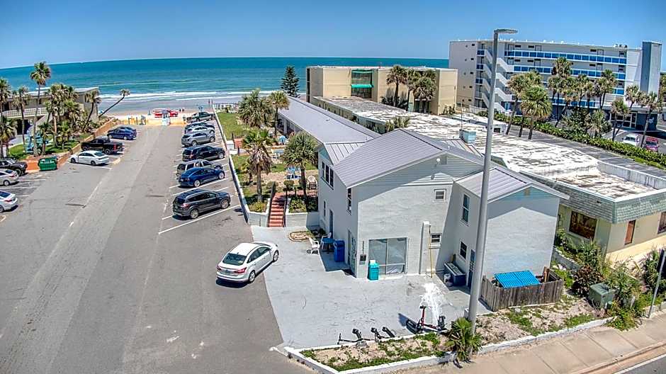 Daytona Shores Inn and Suites