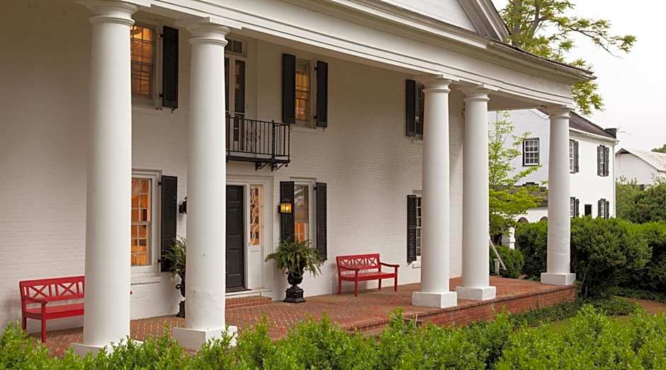 The Inn & Tavern at Meander