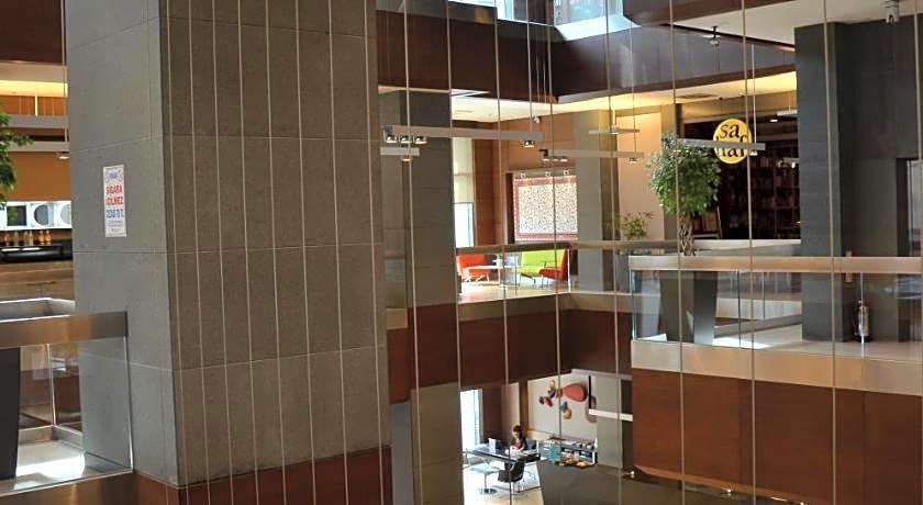 Point Hotel Barbaros