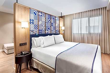 Junior suite single use