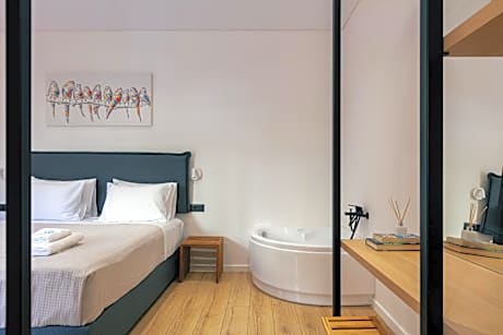 Superior Studio with Terrace & Open-Plan Bathtub