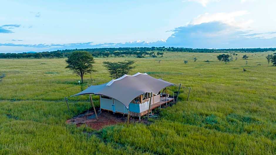 Escarpment Serengeti Luxury Camp