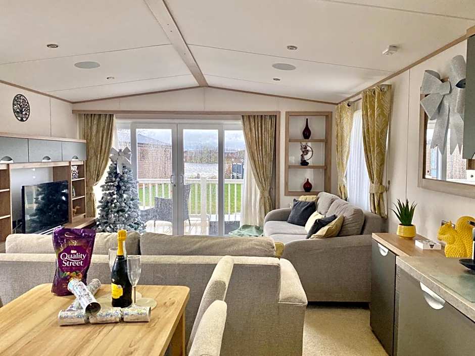 Tattershall Lakes Mini Breaks - Osprey Rise