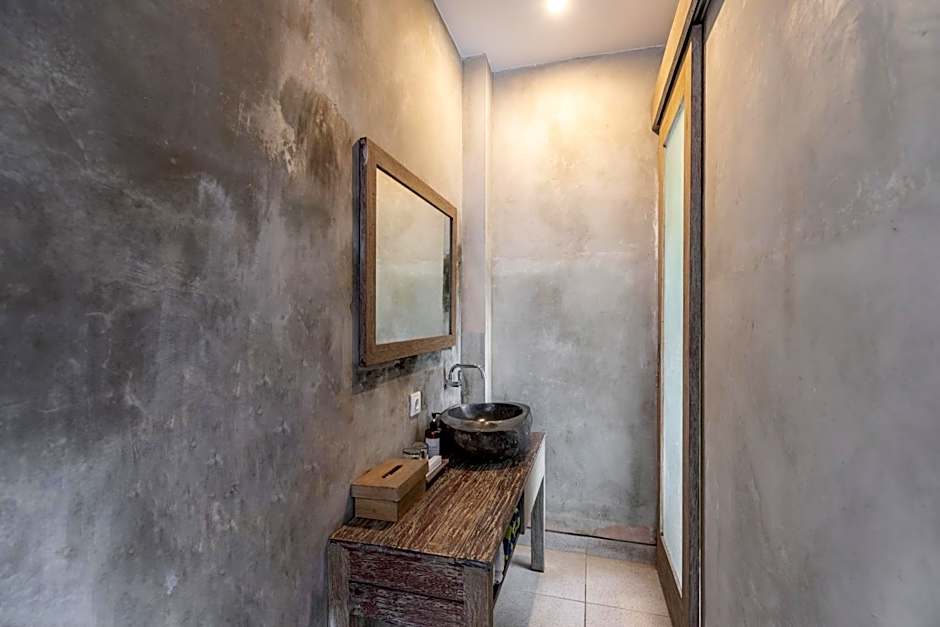 ME Villa Kayu Tulang