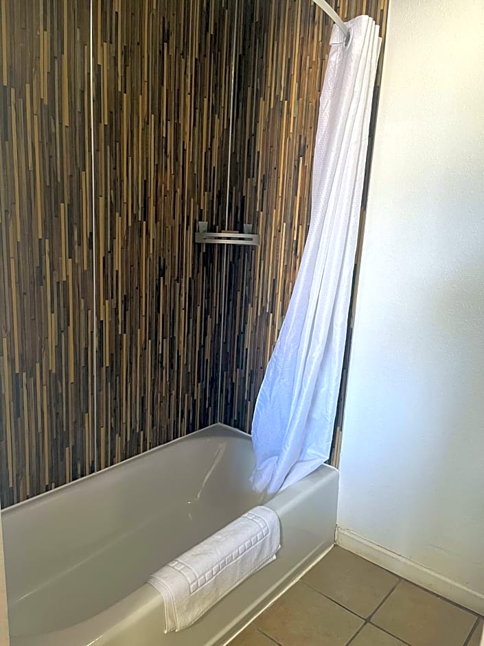 Valley Motel – Alamosa, CO