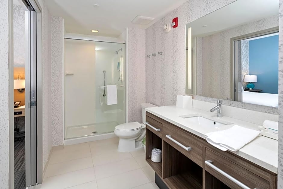 Home2 Suites By Hilton Newark Airport