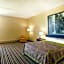 Super 8 by Wyndham Plattsburgh
