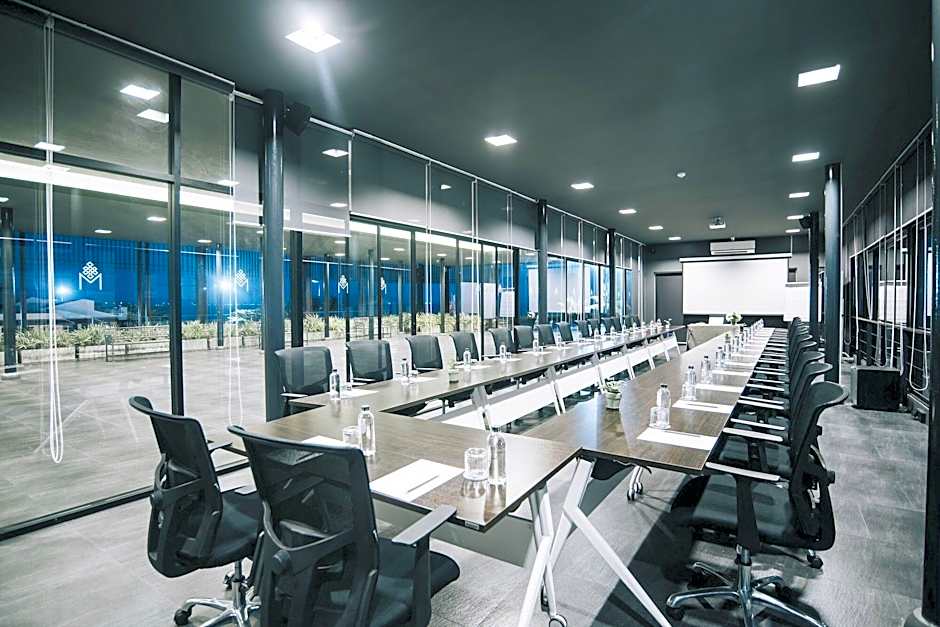 Marine Beach Hotel Pattaya