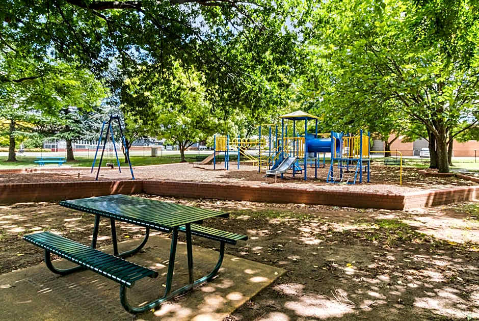 Hotel Queanbeyan Canberra