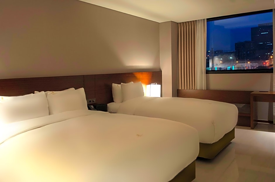 Top Cloud Hotel Gwangju