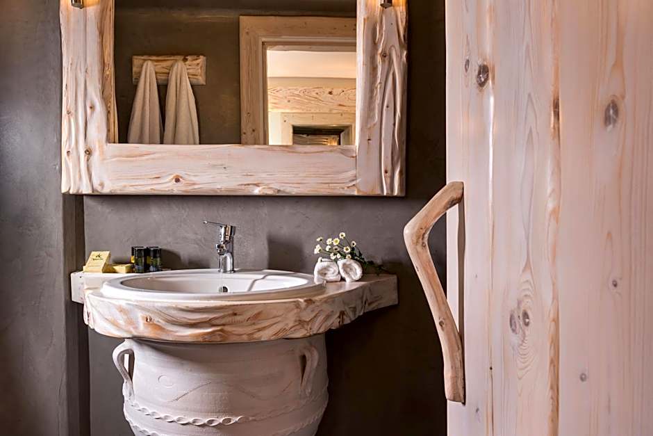 Athermi Suites - Adults Only