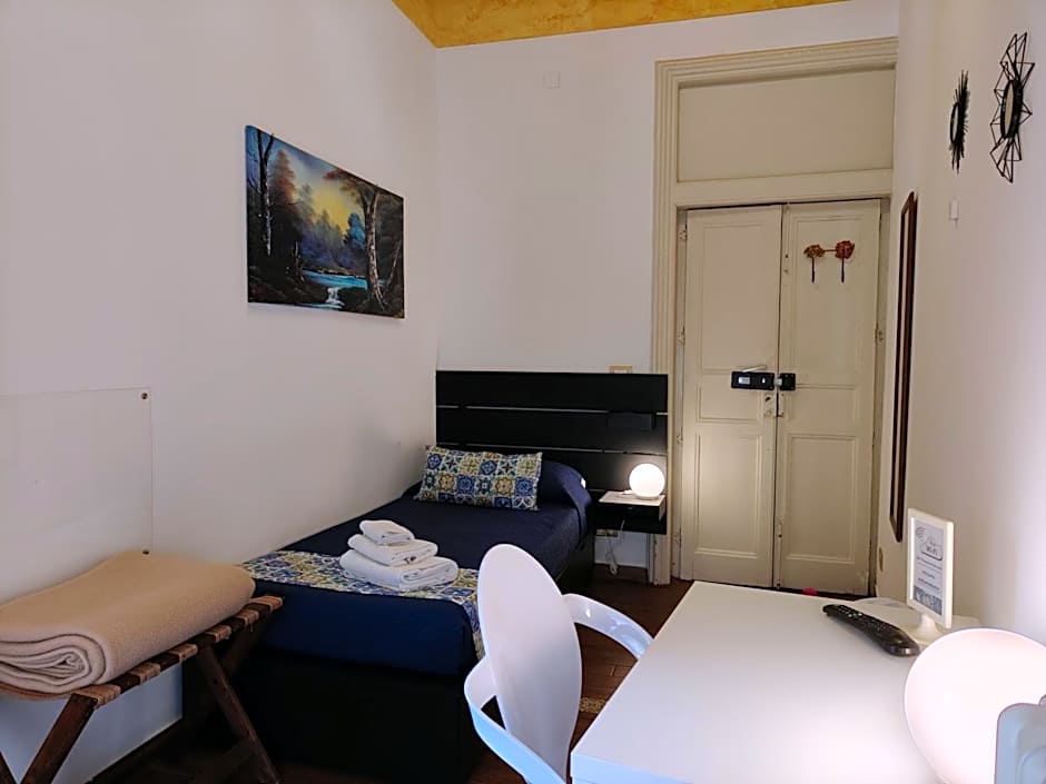 Single Room — 6 fotoğraftan 1. fotoğraf