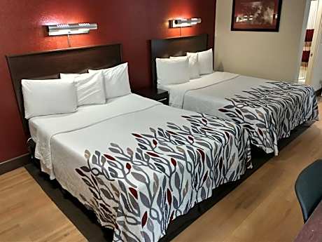 Deluxe Room with Two Double Beds Disability Access Non-Smoking