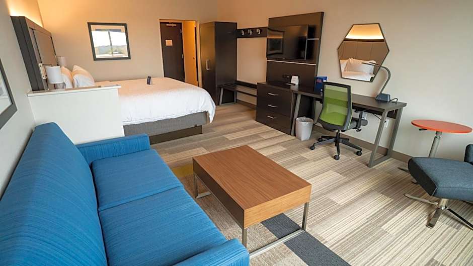 Holiday Inn Express & Suites Richburg By IHG