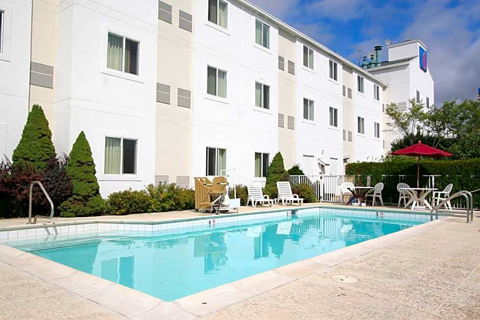 Motel 6-Colchester, VT - Burlington