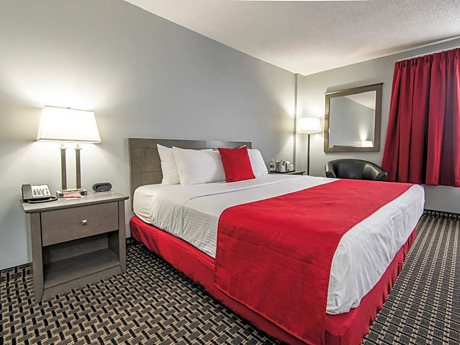 Paradise Inn & Conference Centre