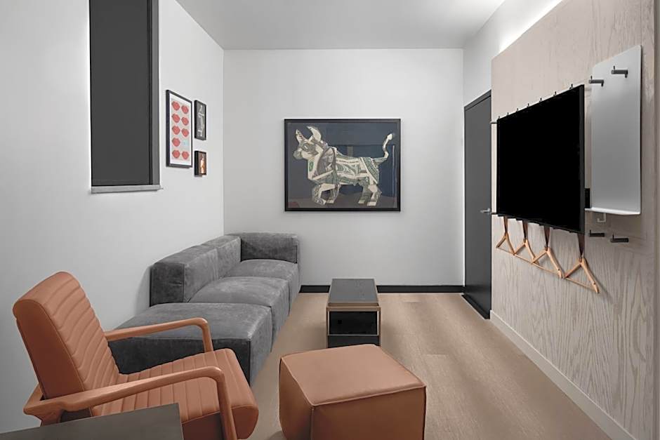 Moxy Houston Downtown