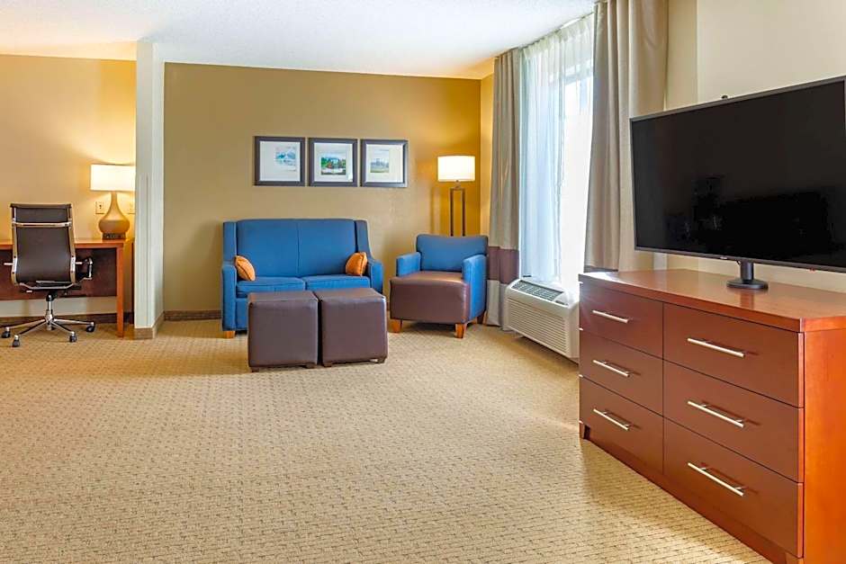 Comfort Suites Lancaster Amish Country
