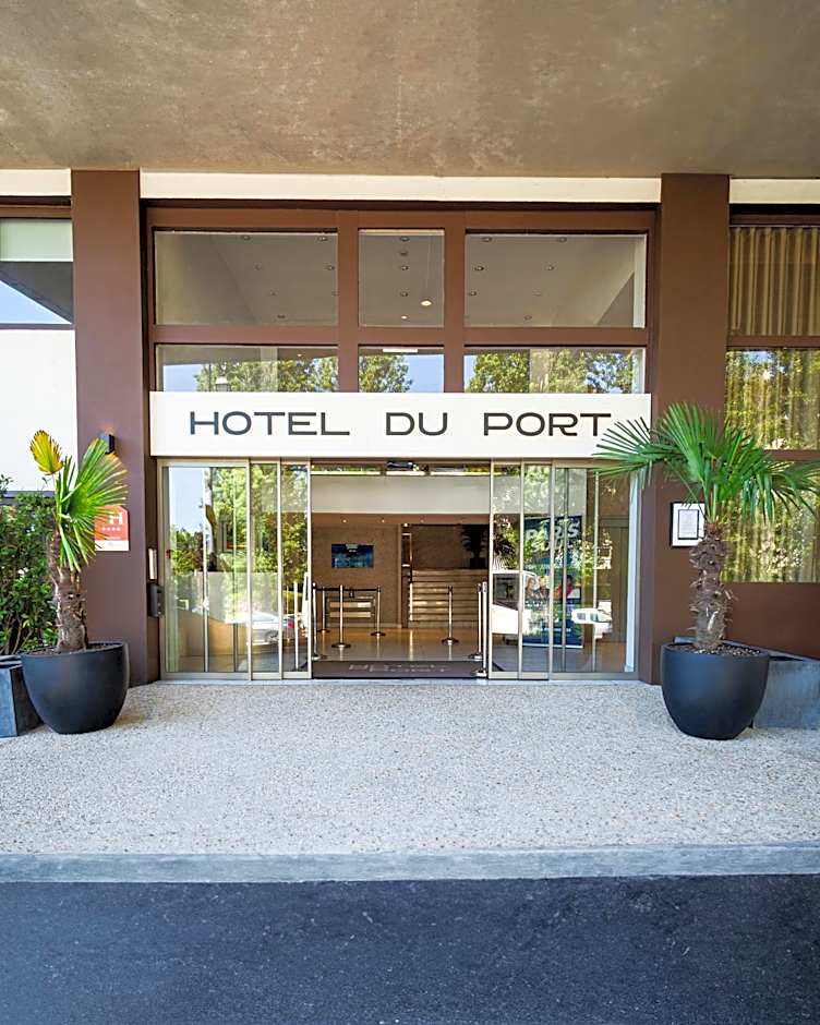 Hôtel du Port