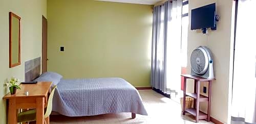 Hotel Galaxia