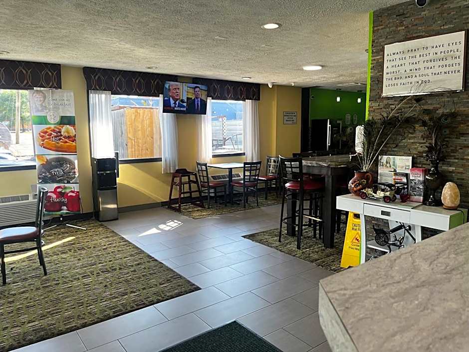 Quality Inn Grand Rapids Near Downtown