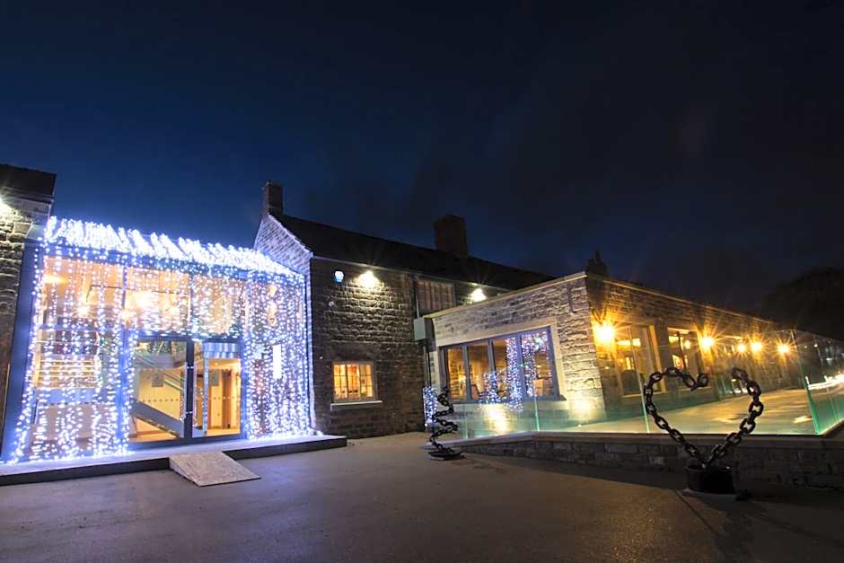 The Peacock at Barlow