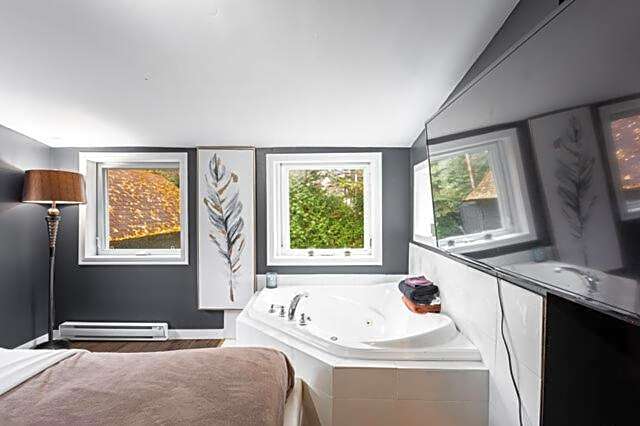 Appart M1 avec bain tourbillon citq 309409