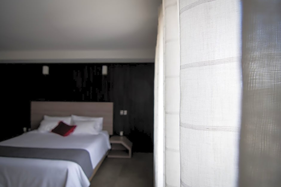Maria Ines Hotel Suite