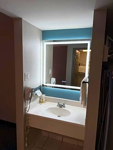 Days Inn by Wyndham Amarillo East