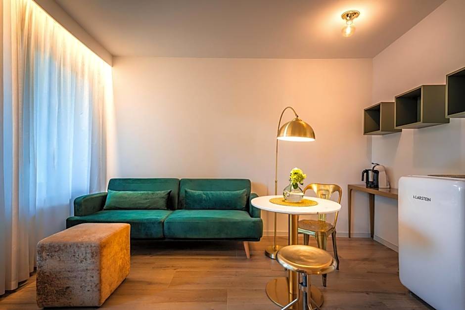 goldfinger + suites