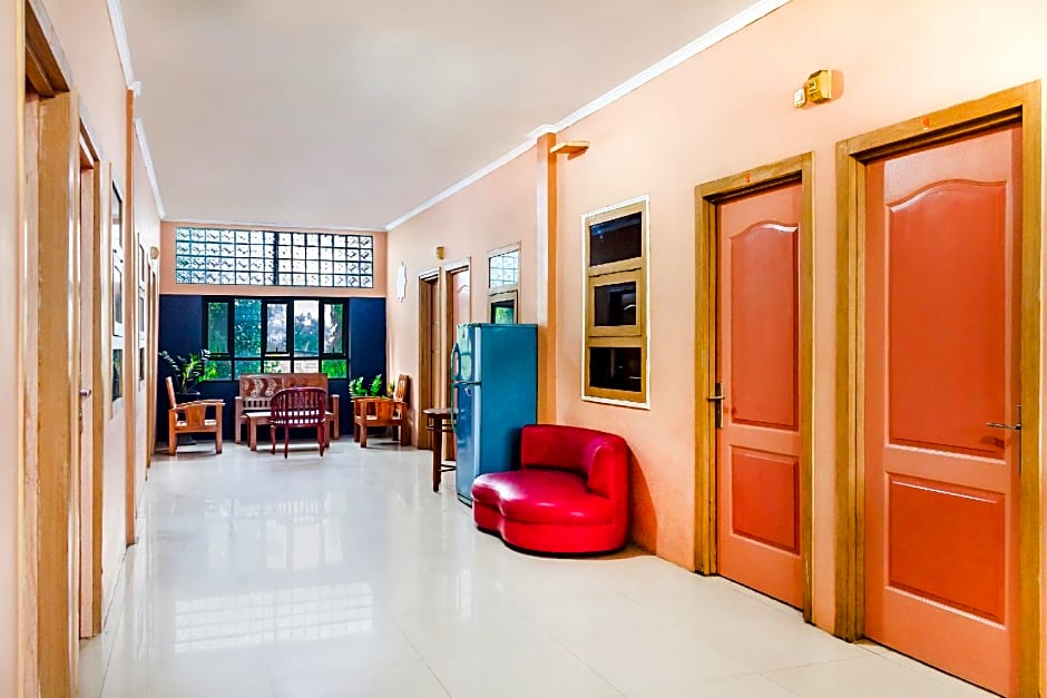 OYO 789 Pelangi Guest House